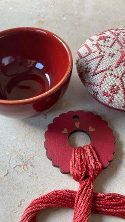 Heartware - Collector's Edition Small Stoneware Bowl - Red