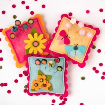 Just Another Button Company - Seasonal Sliders Bloom & Grow - Lazy Daisy-Just Another Button Company - Seasonal Sliders Bloom  Grow - Lazy Daisy, pincushion, 