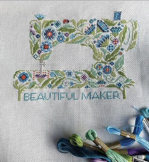 Robin Pickens - Floral Sewing Machine - Beautiful Maker-Robin Pickens - Floral Sewing Machine - Beautiful Maker, sewing machine, flowers, crafts, making, cross stitch