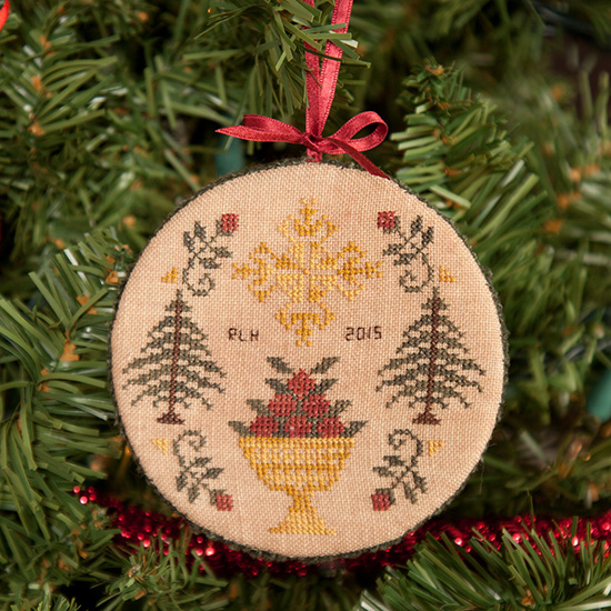 Cherished Stitches - A Holiday Welcome-Cherished Stitches, A Holiday Welcome, 2015 Nashville Release, Christmas ornament, Cross Stitch Pattern 